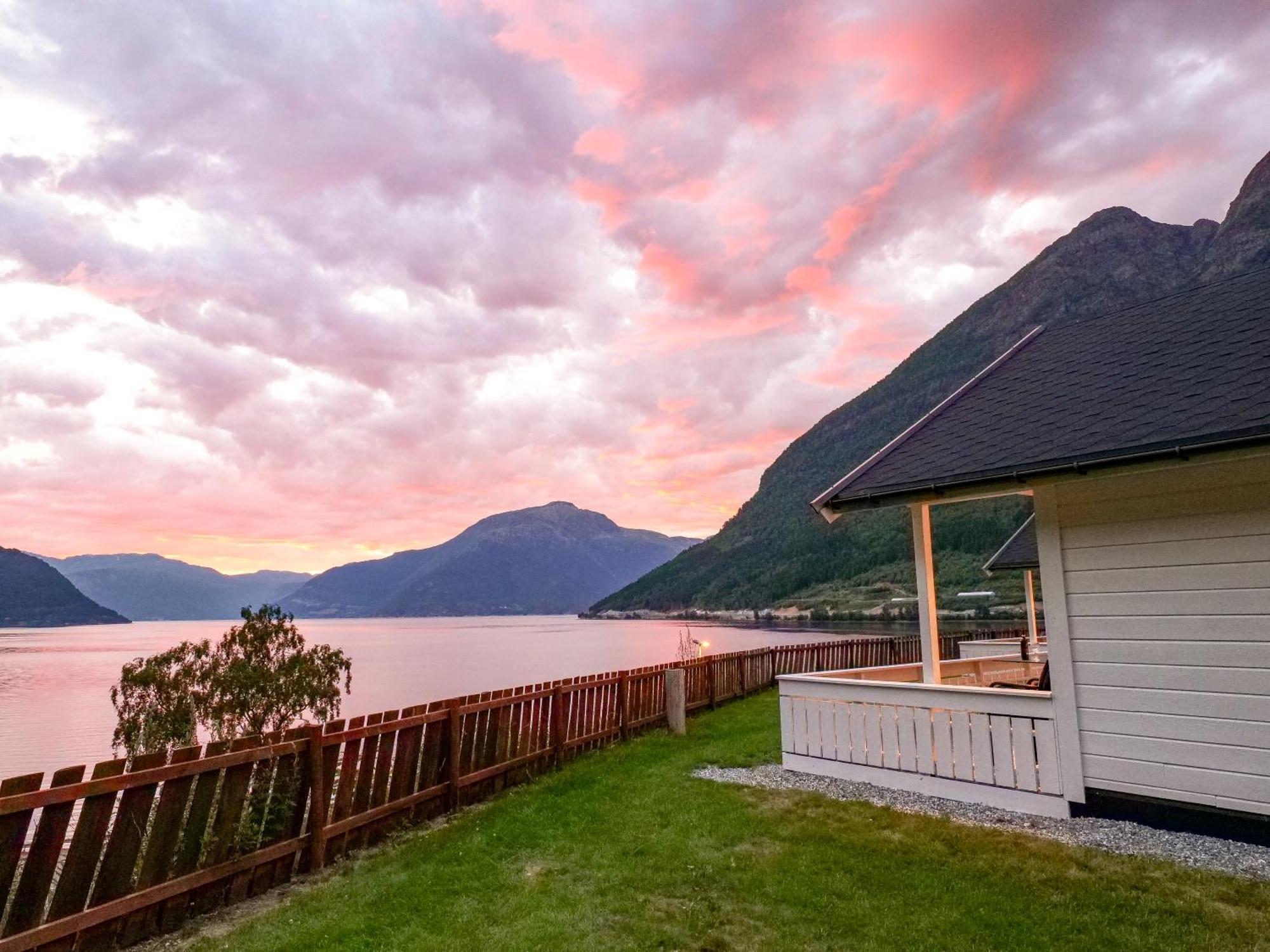 Kinsarvik Camping Hotel Exterior foto