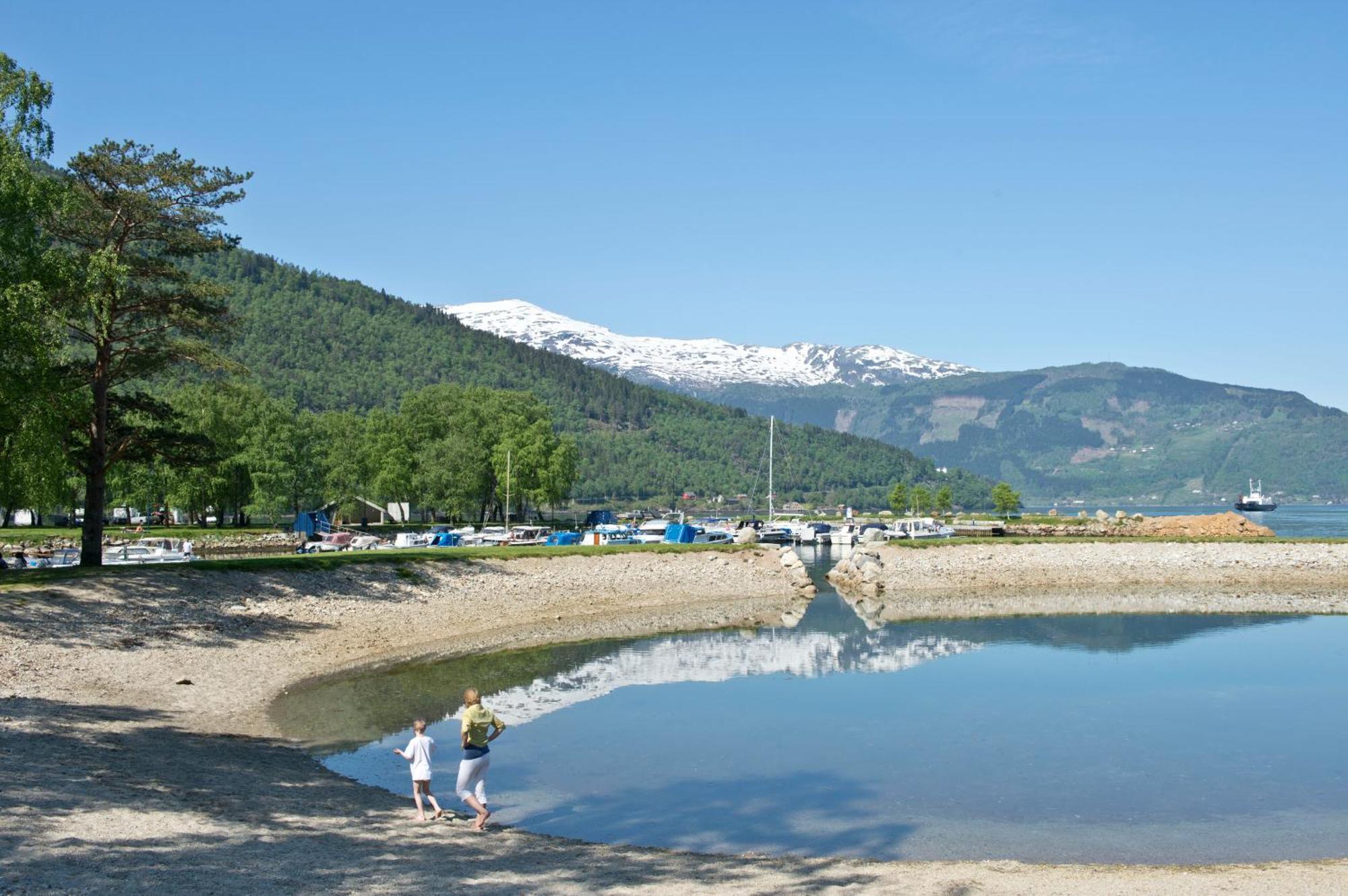 Kinsarvik Camping Hotel Exterior foto