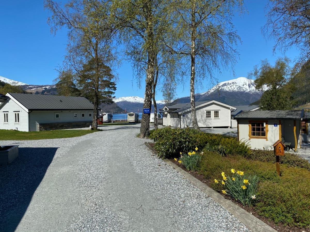 Kinsarvik Camping Hotel Exterior foto